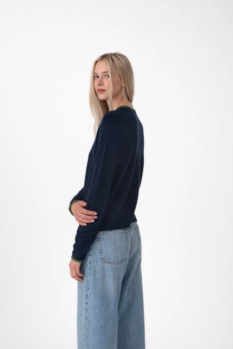 Trish Roll-Edge in Cashmere - Navy