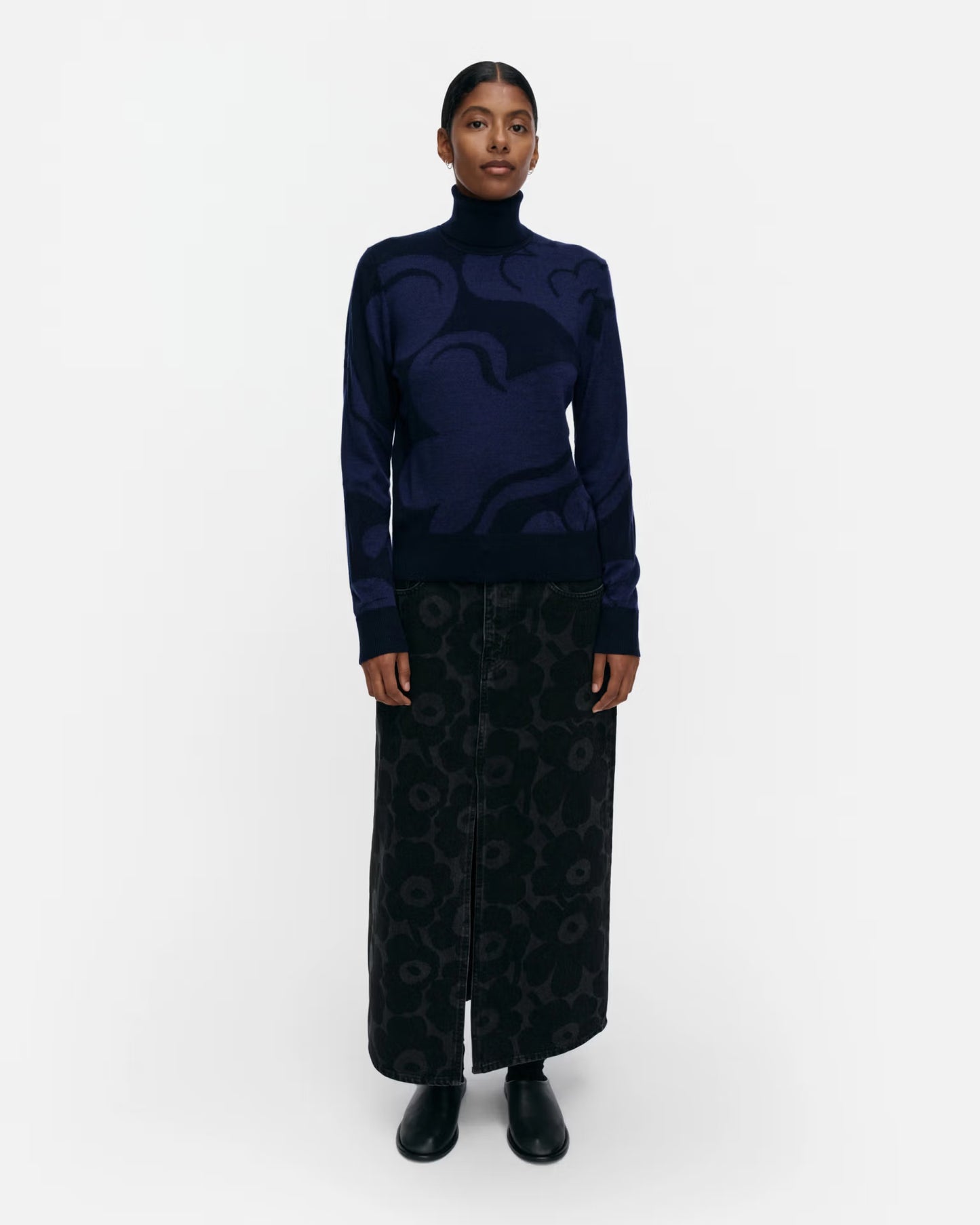 RWS Sopimus Kukasta Kukkaan Knitted pullover