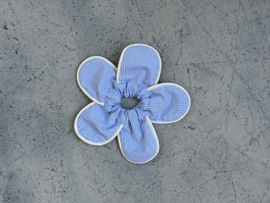 Daisy Scrunchie