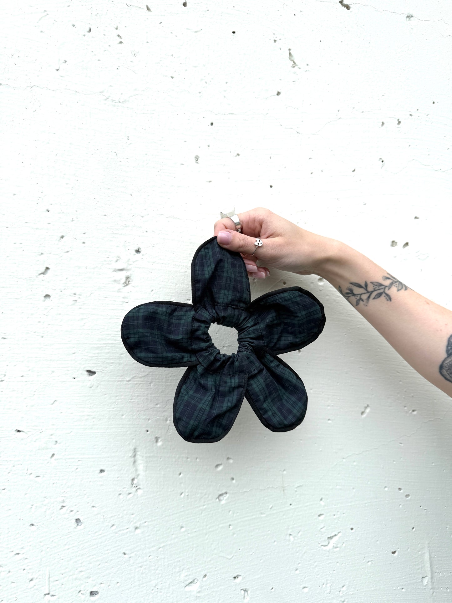 Daisy Scrunchie