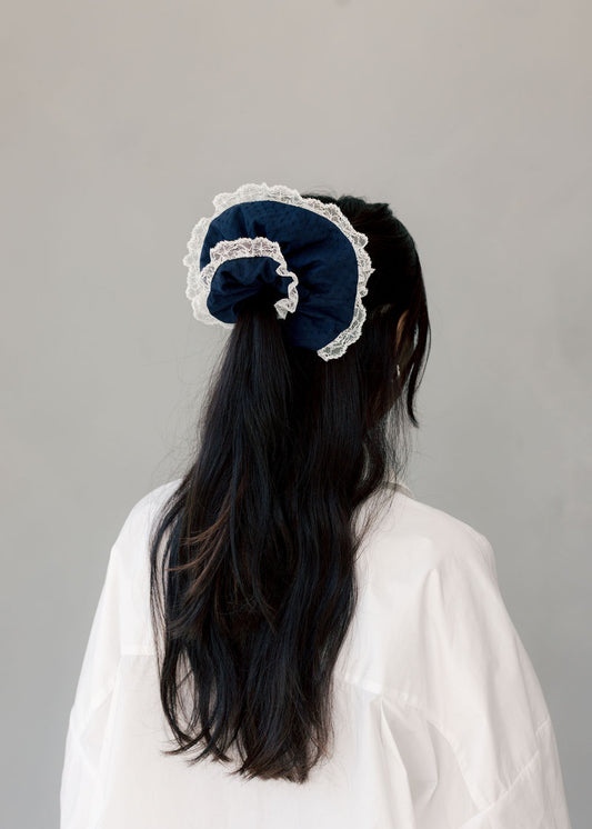 Doily Scrunchie