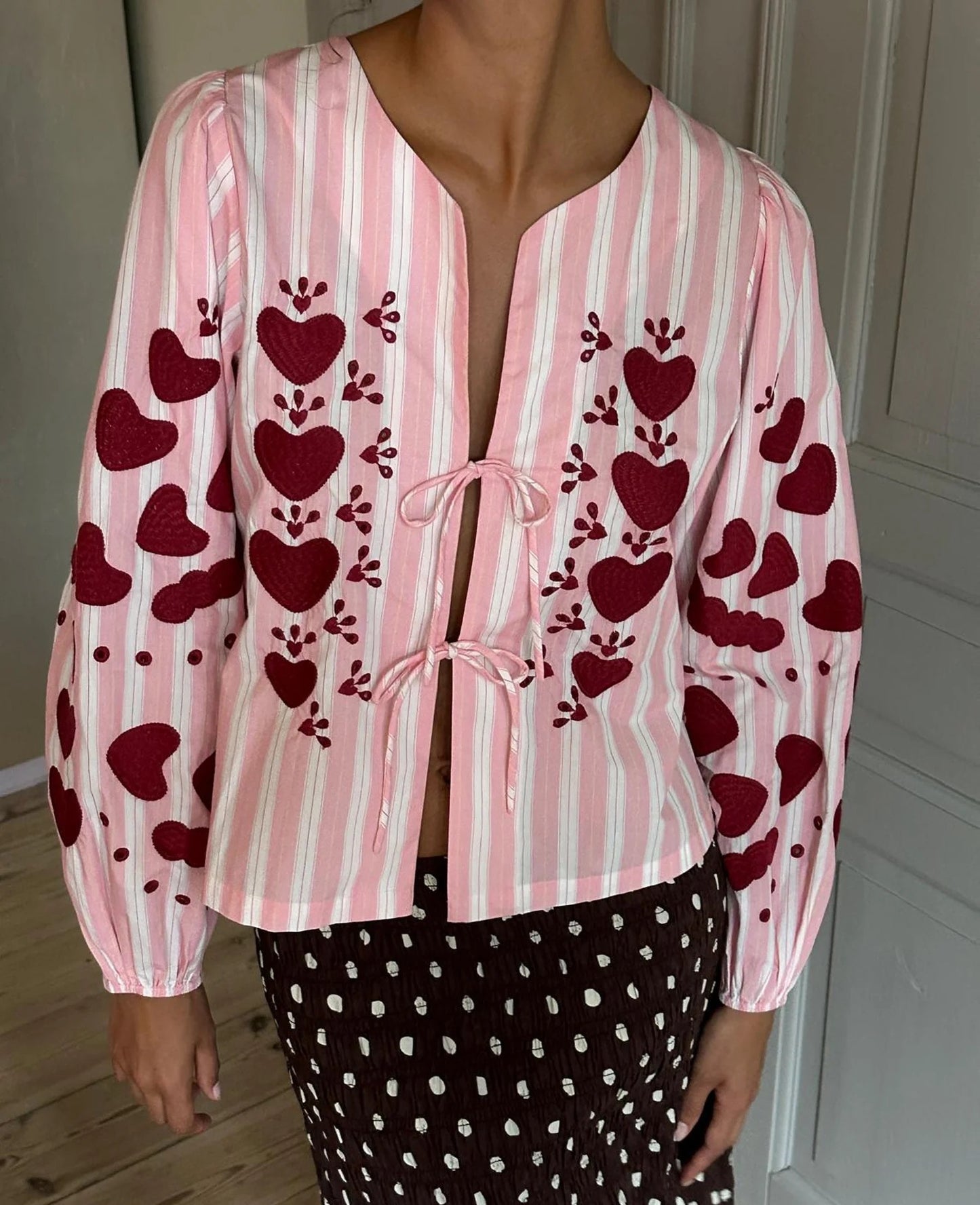 Elisabeth Top