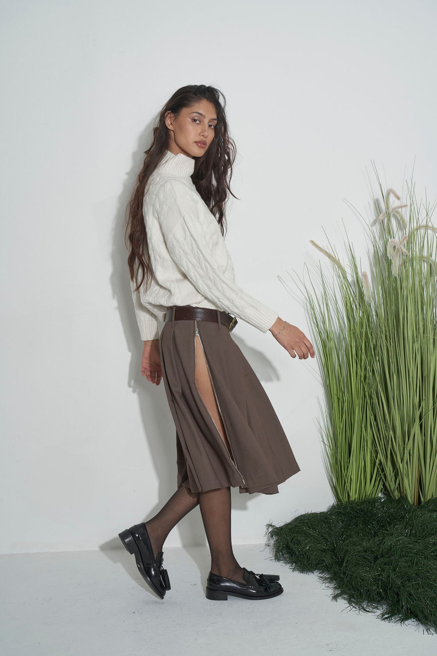 Side Zipper Pleated Skirt