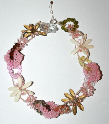 Dila Necklace