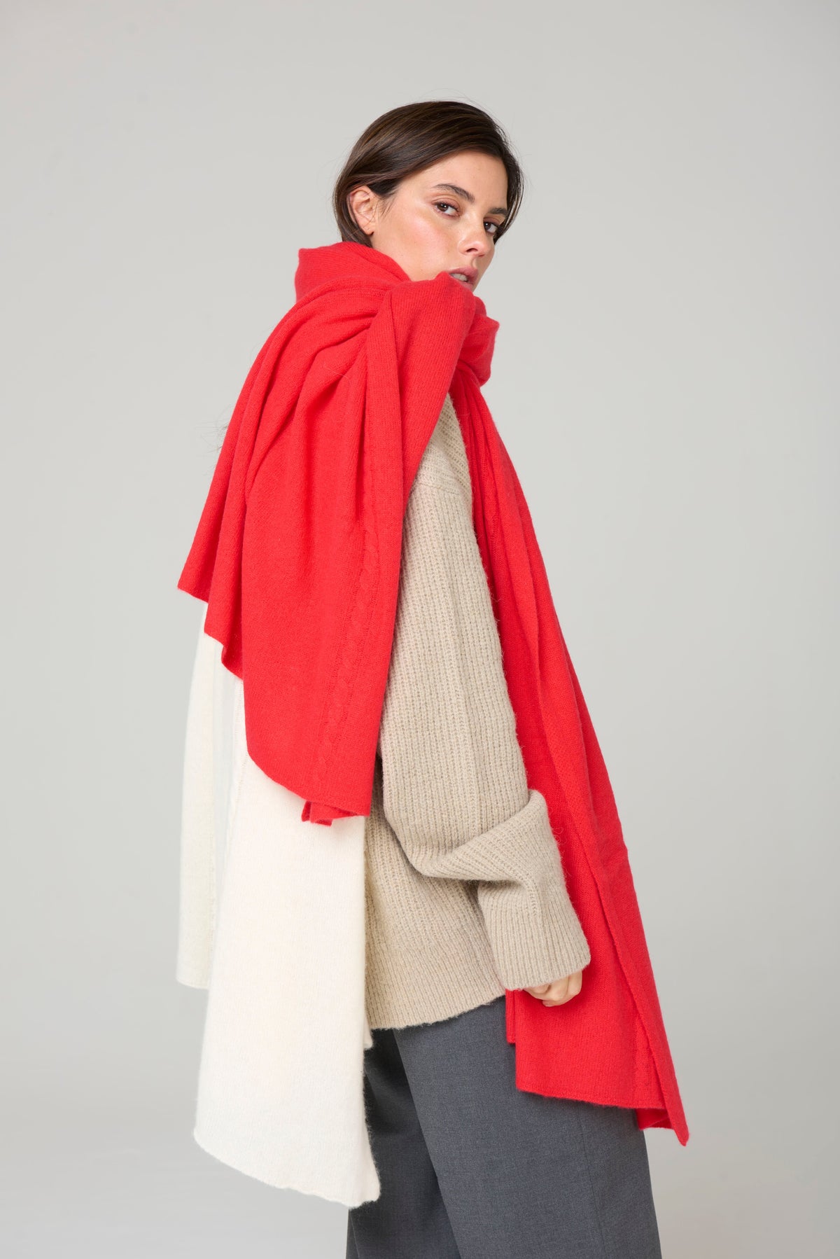Every Wrap – Scarlet
