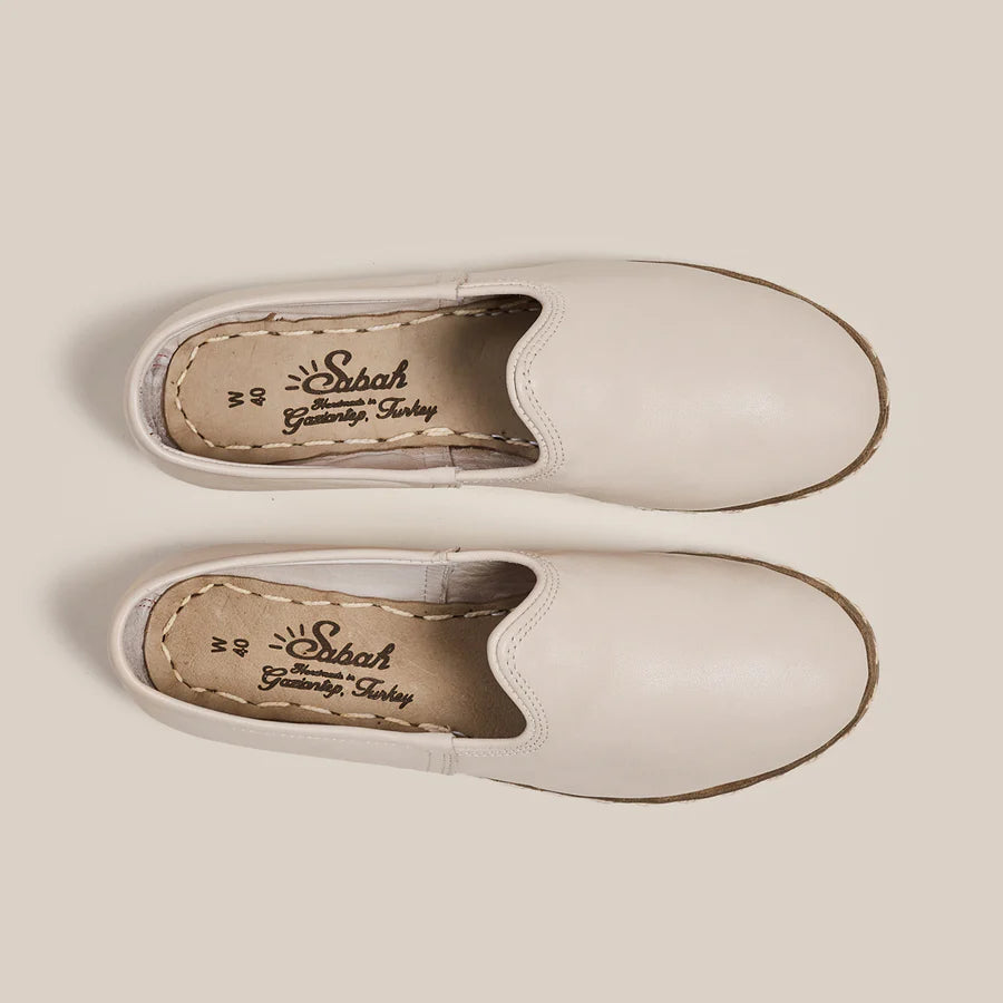Baja White Sabah